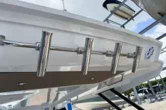 Thumbnail von Cruisers Yachts 38 VTR