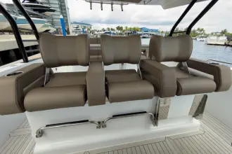 Thumbnail von Cruisers Yachts 38 VTR