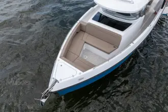 Thumbnail von Cruisers Yachts 38 VTR