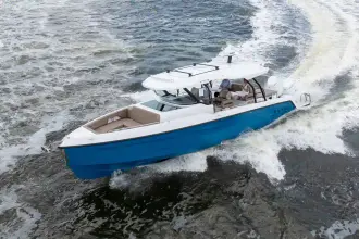 Thumbnail von Cruisers Yachts 38 VTR