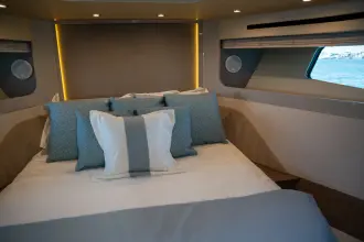 Thumbnail von Cruisers Yachts 50 FLY