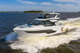 Thumbnail von Cruisers Yachts 50 FLY