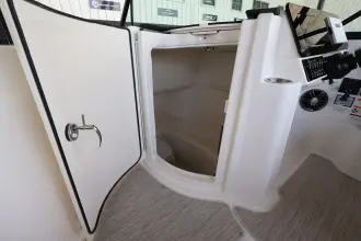 Thumbnail von Sea Ray SDX 250 Outboard