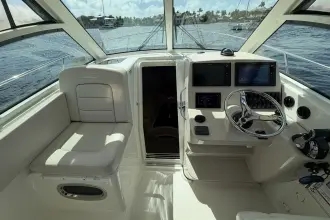 Thumbnail von Boston Whaler 315 Conquest