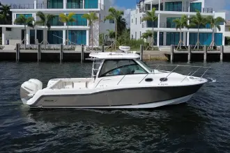 Thumbnail von Boston Whaler 315 Conquest