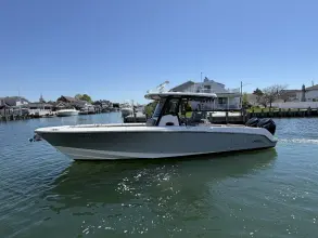 Boston Whaler 330R