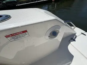 Thumbnail von Boston Whaler 330R