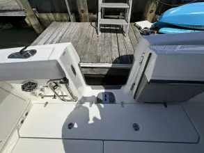Thumbnail von Boston Whaler 330R