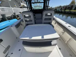 Thumbnail von Boston Whaler 330R