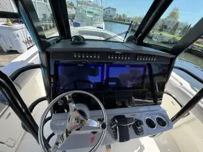 Thumbnail von Boston Whaler 330R
