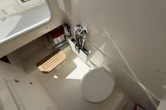 Thumbnail von Boston Whaler 330R