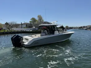 Thumbnail von Boston Whaler 330R