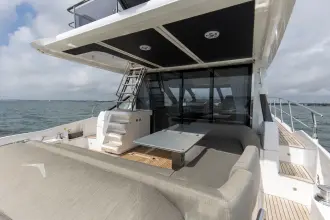 Thumbnail von Azimut S6