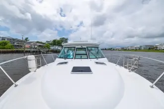 Thumbnail von Tiara Yachts 3200 Open Knot On Call