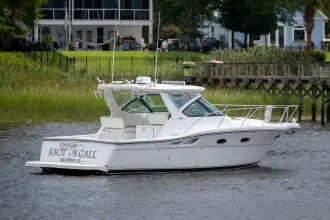 Thumbnail von Tiara Yachts 3200 Open Knot On Call