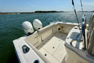 Thumbnail von Boston Whaler 250 Outrage
