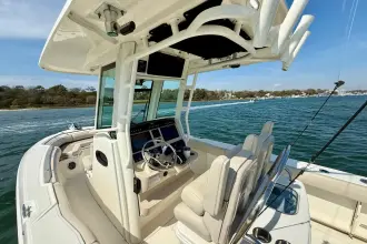Thumbnail von Boston Whaler 250 Outrage