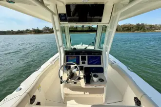 Thumbnail von Boston Whaler 250 Outrage