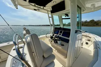 Thumbnail von Boston Whaler 250 Outrage