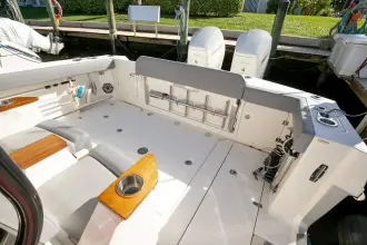 Thumbnail von Boston Whaler 360 Outrage