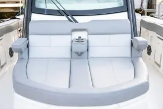 Thumbnail von Boston Whaler 360 Outrage