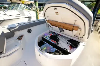 Thumbnail von Boston Whaler 360 Outrage