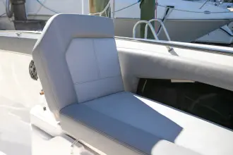 Thumbnail von Boston Whaler 360 Outrage