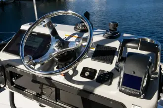 Thumbnail von Boston Whaler 360 Outrage