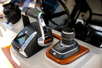 Thumbnail von Boston Whaler 360 Outrage