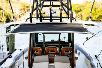 Thumbnail von Boston Whaler 360 Outrage