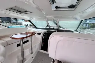 Thumbnail von Tiara Yachts 4300 SOVRAN Traveler