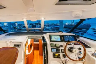 Thumbnail von Tiara Yachts 4300 SOVRAN Traveler