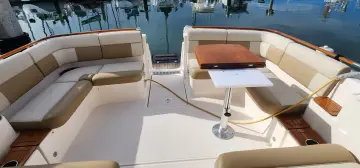 Thumbnail von Tiara Yachts 3100 Coronet Frenchy