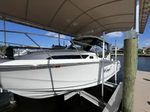 Thumbnail von Boston Whaler 325 Conquest