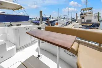 Thumbnail von Carver 40 Command Bridge
