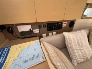 Thumbnail von Beneteau Oceanis 35.1