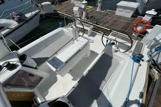 Thumbnail von Beneteau Oceanis 35.1