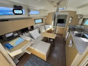 Thumbnail von Beneteau Oceanis 35.1