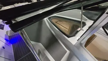 Thumbnail von Cruisers Yachts 338 CX
