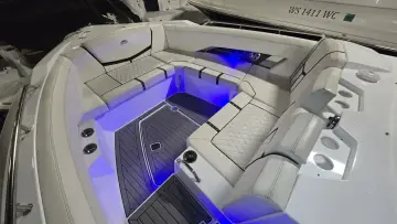 Thumbnail von Cruisers Yachts 338 CX