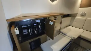 Thumbnail von Cruisers Yachts 338 CX