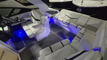 Thumbnail von Cruisers Yachts 338 CX
