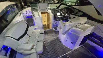 Thumbnail von Cruisers Yachts 338 CX