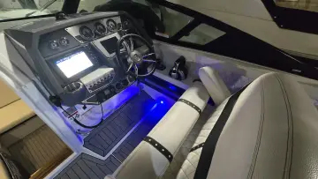 Thumbnail von Cruisers Yachts 338 CX