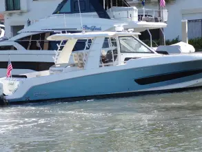 Thumbnail von Boston Whaler 420 Outrage