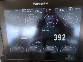 Thumbnail von Boston Whaler 420 Outrage