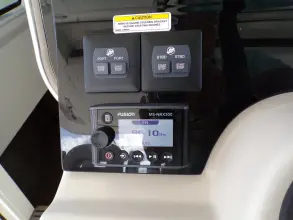 Thumbnail von Boston Whaler 420 Outrage