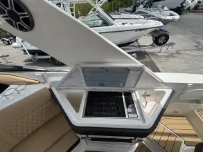 Thumbnail von Sea Ray SLX 310 Outboard
