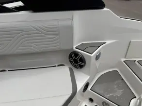 Thumbnail von Sea Ray SDX 250 Surf