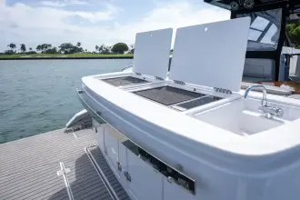 Thumbnail von Cruisers Yachts 50 GLS OB